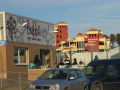 complex met restaurant en winkels